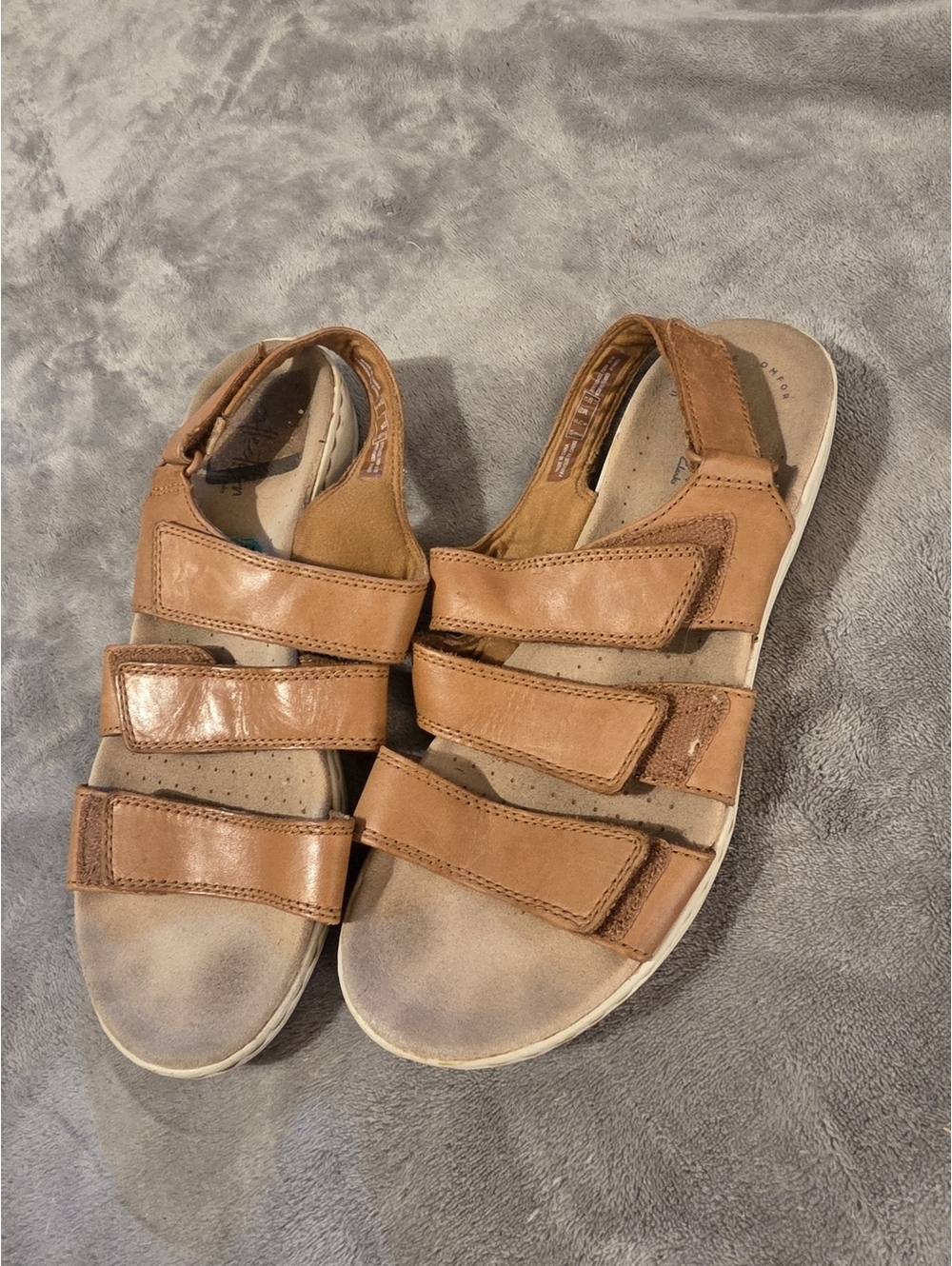 Clarks Ultimate Collection Tan Leather Adjustable Strap Sandals Size 7.5